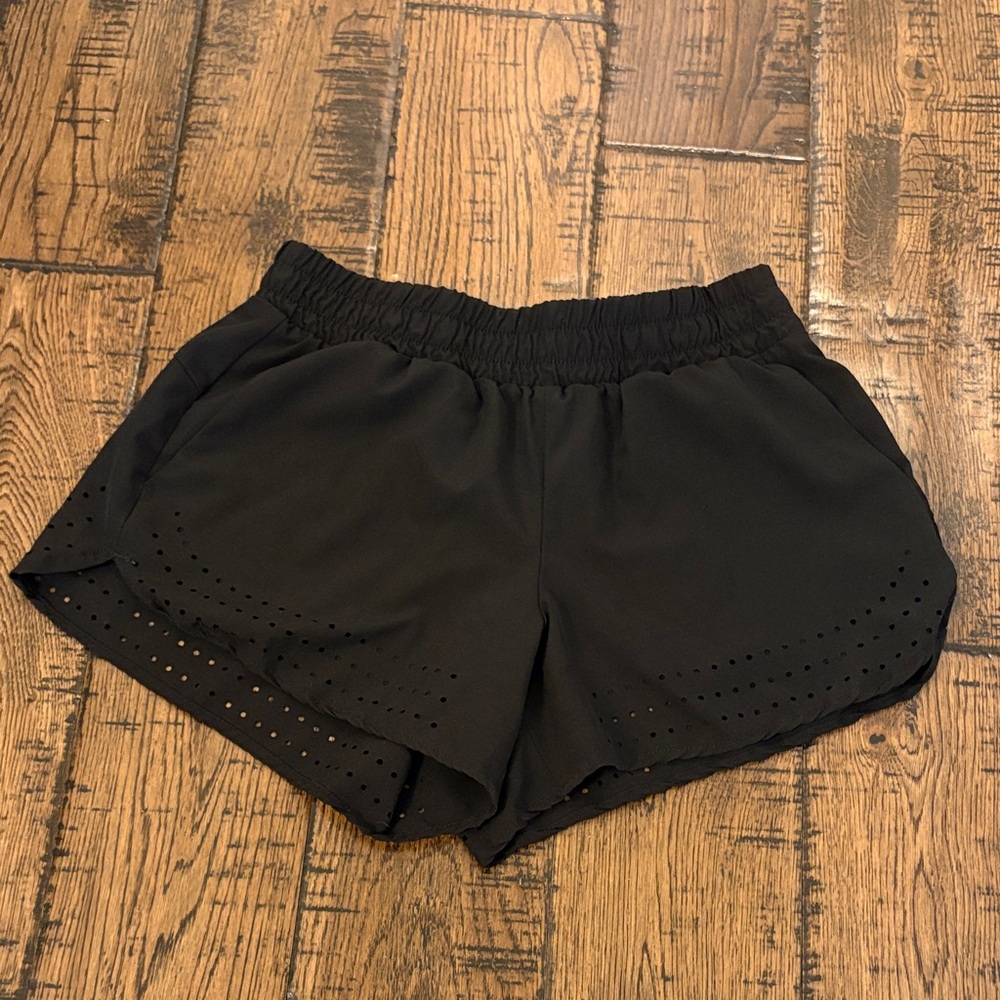90 Degree By Reflex Black Laser-Cut Athletic Shorts